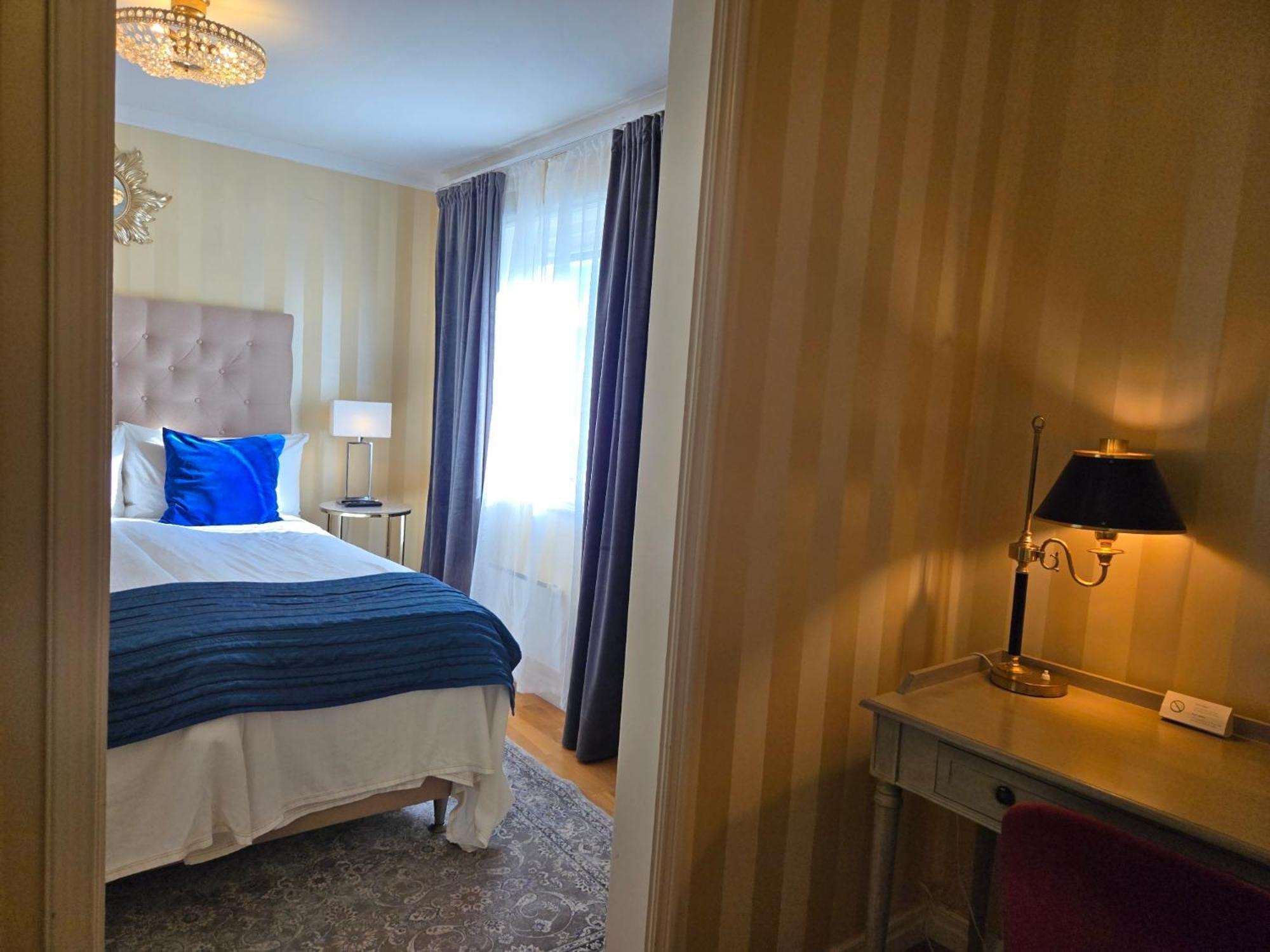 Vaenerport Lakefront Hotell Mariestad Bagian luar foto