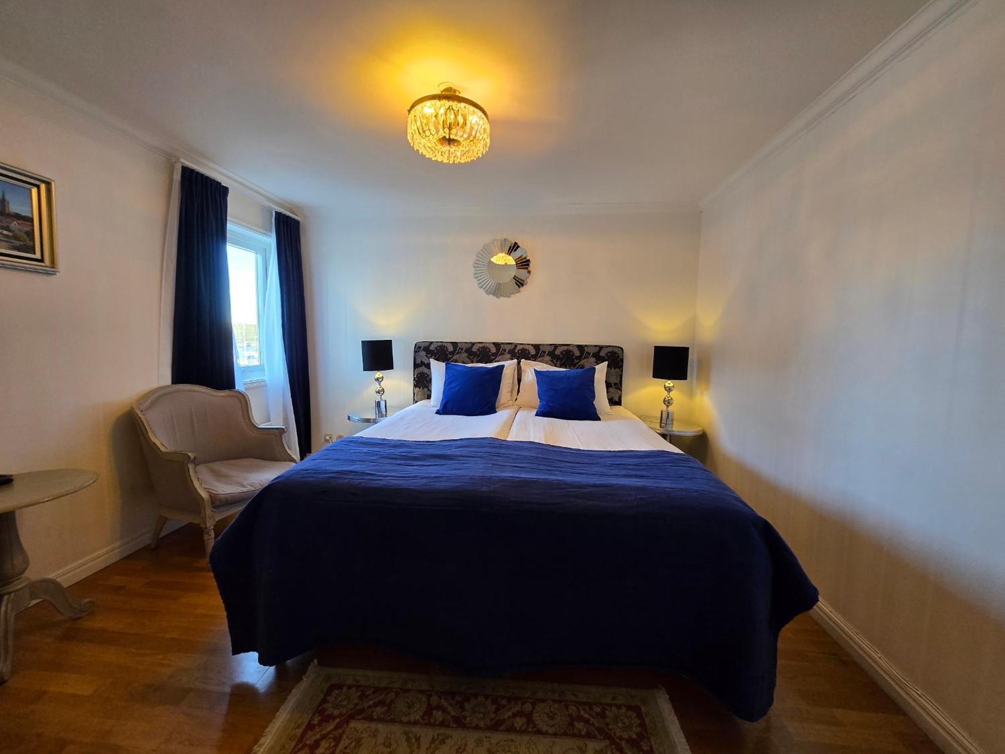 Vaenerport Lakefront Hotell Mariestad Bagian luar foto